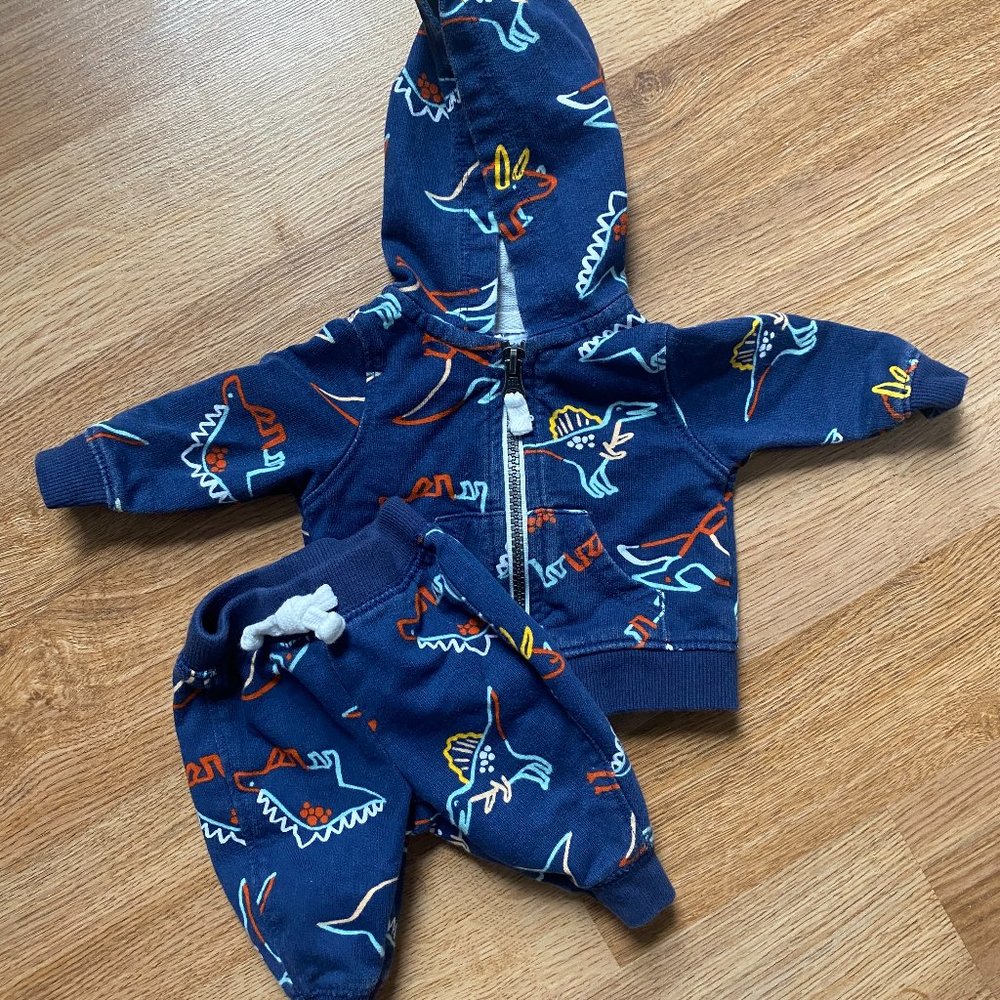 Newborn Dino Set 💛2 for 10💛
